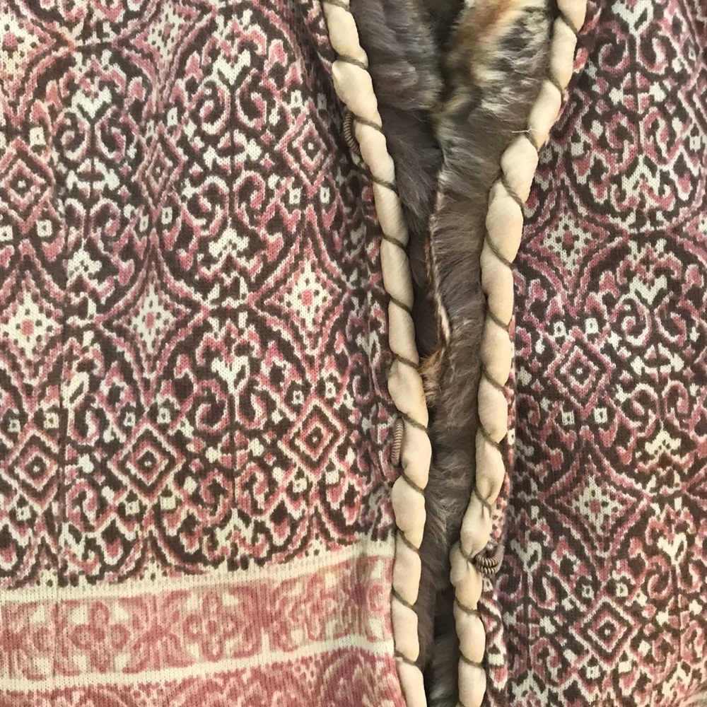 CLOSET CLEAR OUT! reversible vest by Elie Tahari - Picture 8 of 8